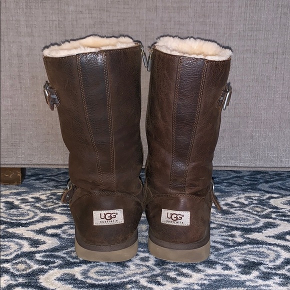 UGG Sutter Boots - Picture 4 of 5